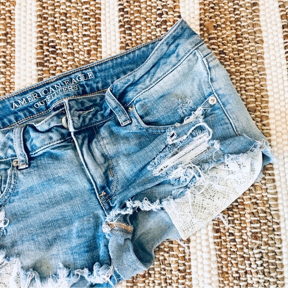 American Eagle  low rise shortie blue jean denim shorts distressed boho beachy - Picture 3 of 6